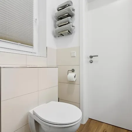 Pet Friendly Apartment In Naumburg With Kitchen Esterno foto