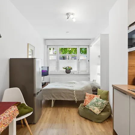 Pet Friendly Apartment In Naumburg With Kitchen Esterno foto