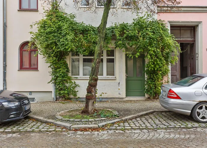 Pet Friendly Apartment In Naumburg With Kitchen